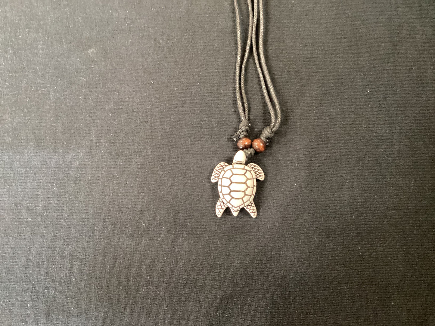 Necklace: Imitation Bone Turtle White