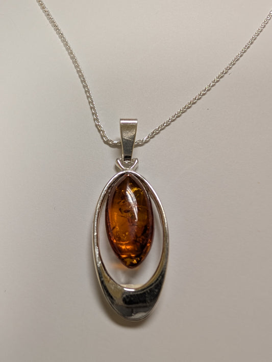 Amber/Silver Pendant Necklace Small